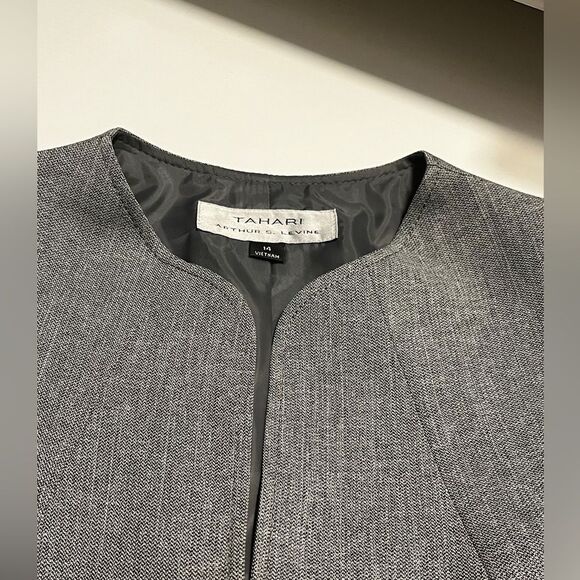 NWT TAHARI Arthur S. Levine Gray Skirt Suit Blazer Jacket Size 14 - Picture 3 of 12